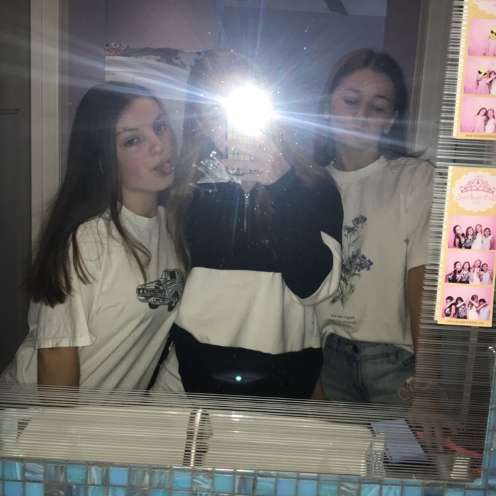 Meet your Posher, Caroline